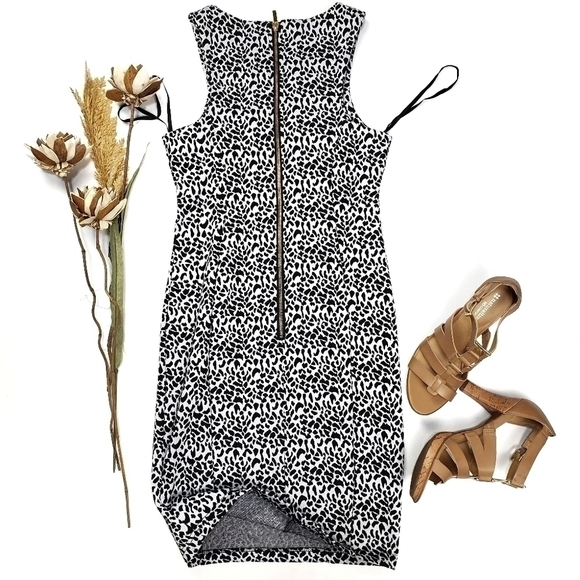 Kim Kardashian Blk Wht Animal BodyCon Dress M - Picture 2 of 12